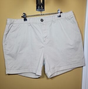 Chubbies Originals 5.5in Inseam Cream Shorts sz XXL